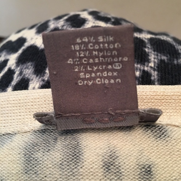 Ann Taylor Petites Leopard Print Sweater SP - Picture 4 of 5